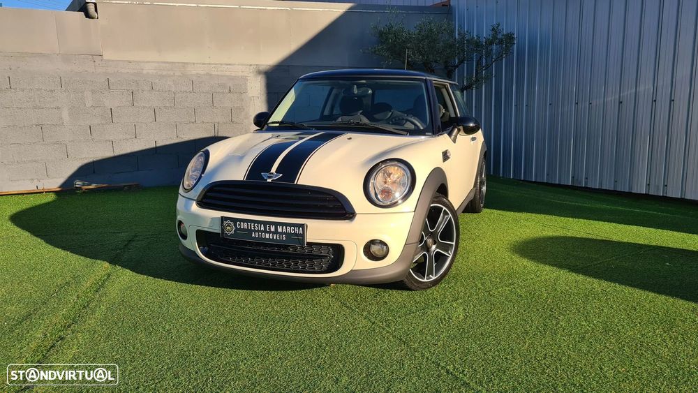 MINI 3 Portas One D - 1