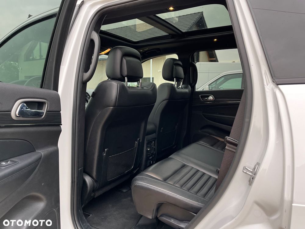 Jeep Grand Cherokee - 20