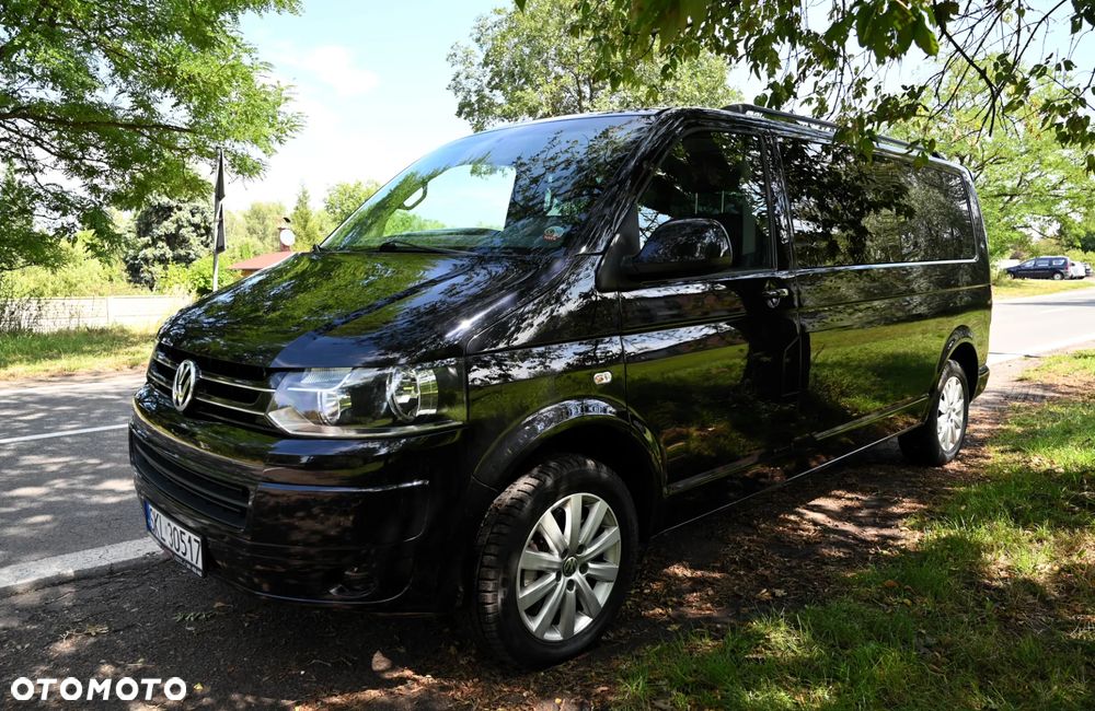 Volkswagen Multivan - 2