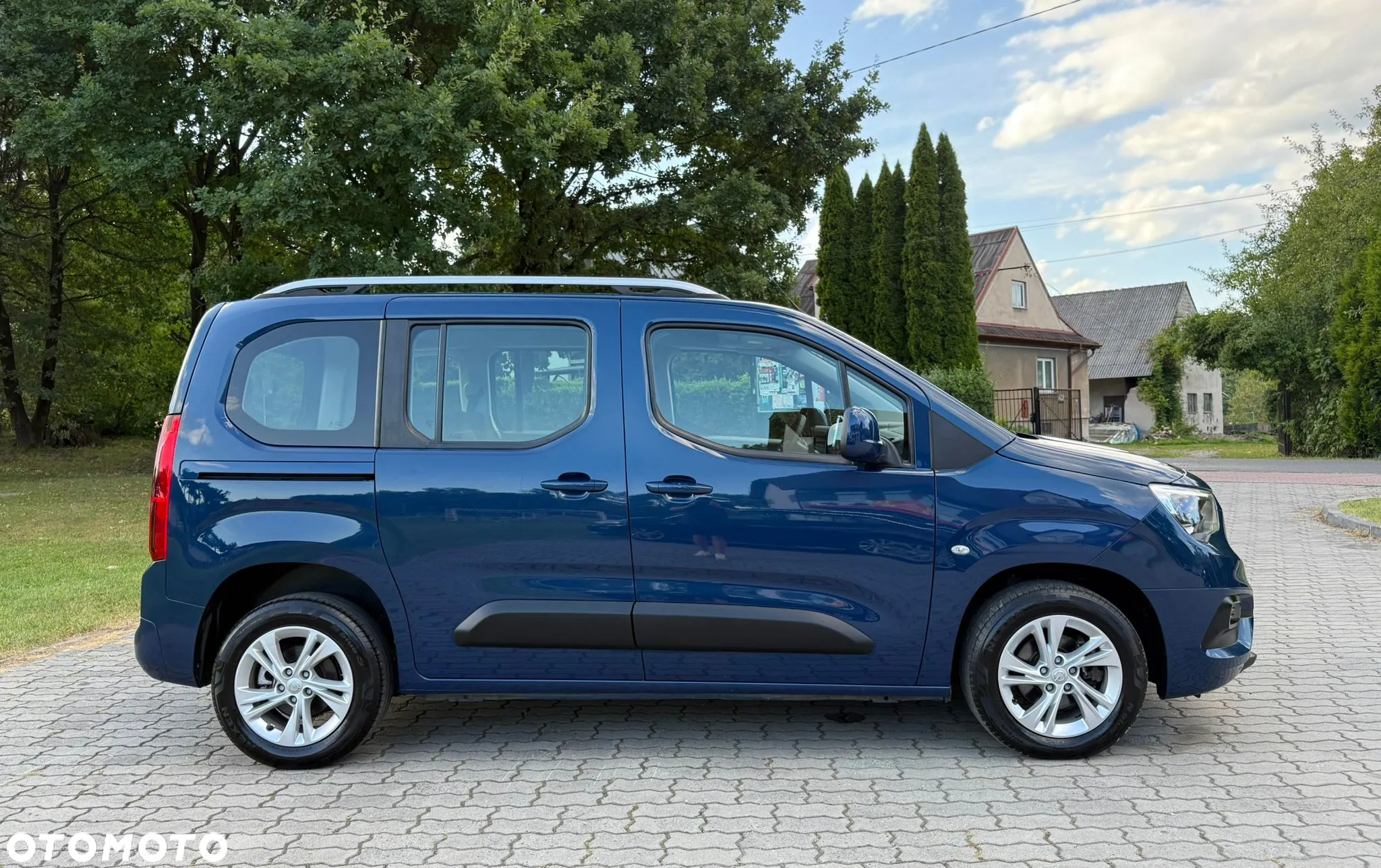 Opel Combo Life 1.2 Turbo Enjoy S&S - 10