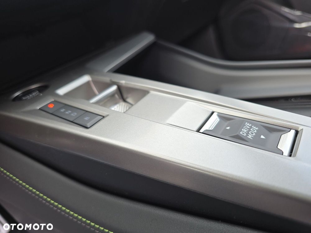 Peugeot 308 1.6 Hybrid PHEV GT E-DCS7 - 24
