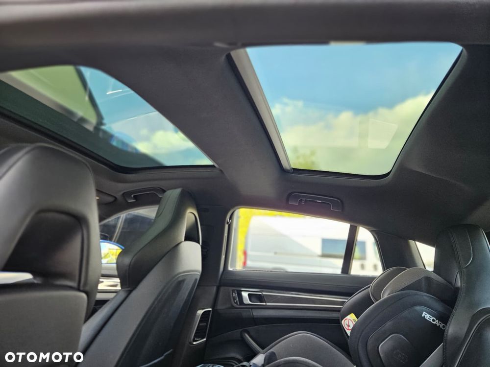 Porsche Panamera 4S - 14