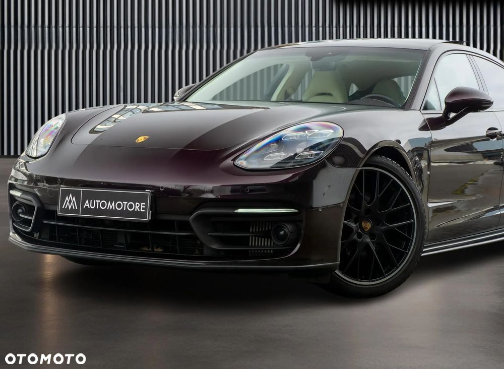 Porsche Panamera 4 Platinum Edition - 2