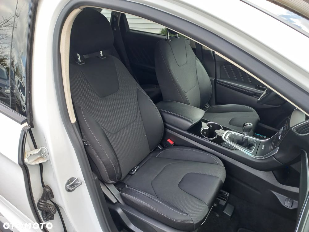 Ford Edge - 25