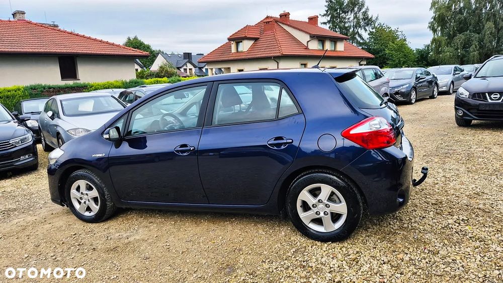 Toyota Auris 1.8 HSD Luna - 24