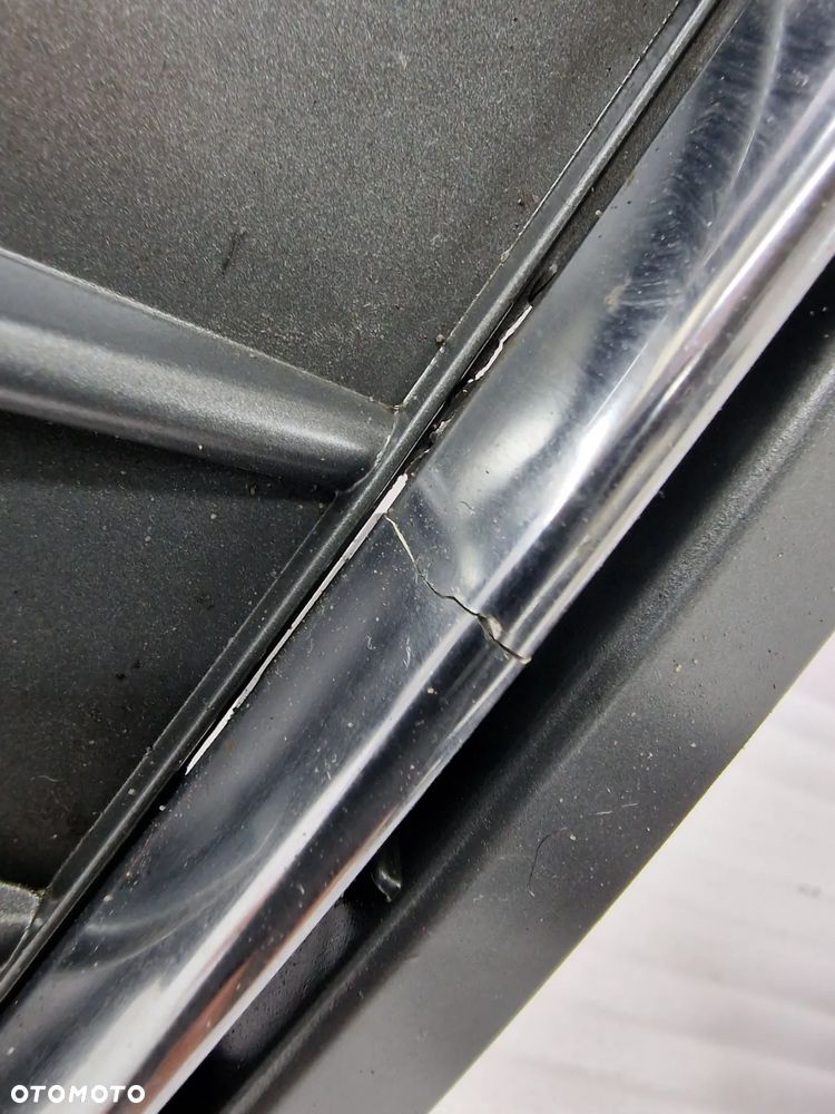 AUDI A1 LIFT 8XA 14- ATRAPA / GRILL PRZEDNI PRZÓD , NR 8XA853651B / 8XA853651C , NR AUKCJI GR6 - 9