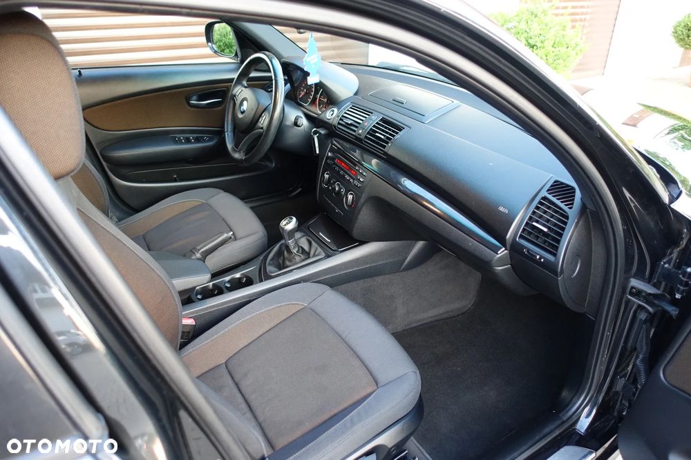 BMW Seria 1 116d - 9