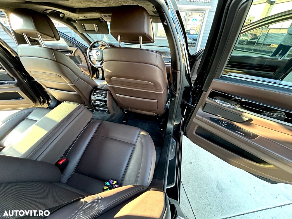 BMW Seria 7 740d xDrive - 16