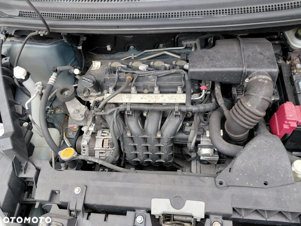 Mitsubishi Colt - 18