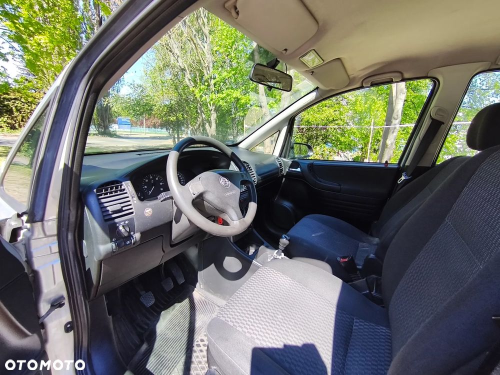 Opel Zafira 2.2 DTI Njoy - 5