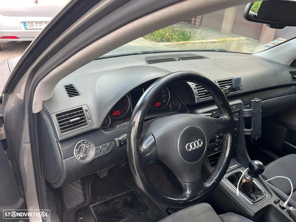 Audi A4 Avant 1.9 TDI M6 Sport - 4