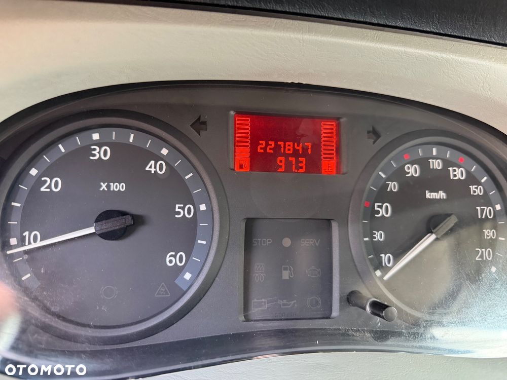 Renault Trafic - 13