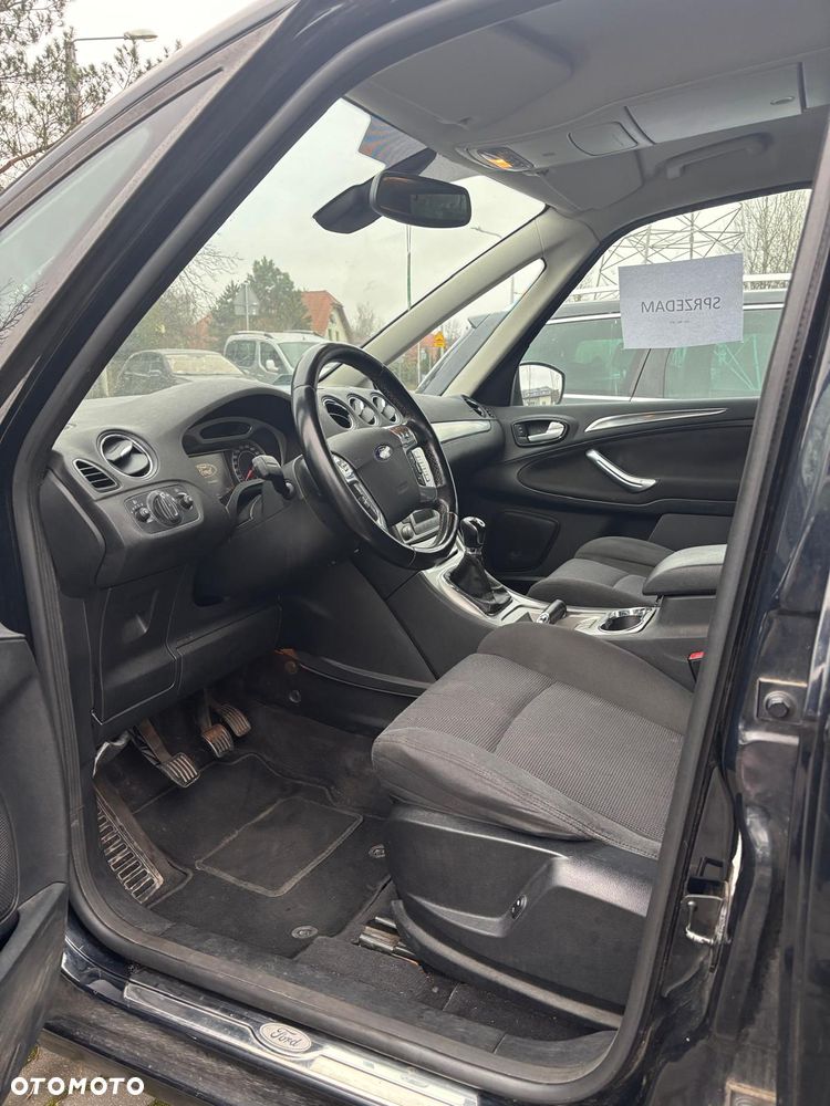 Ford Galaxy 2.0 Concept - 11