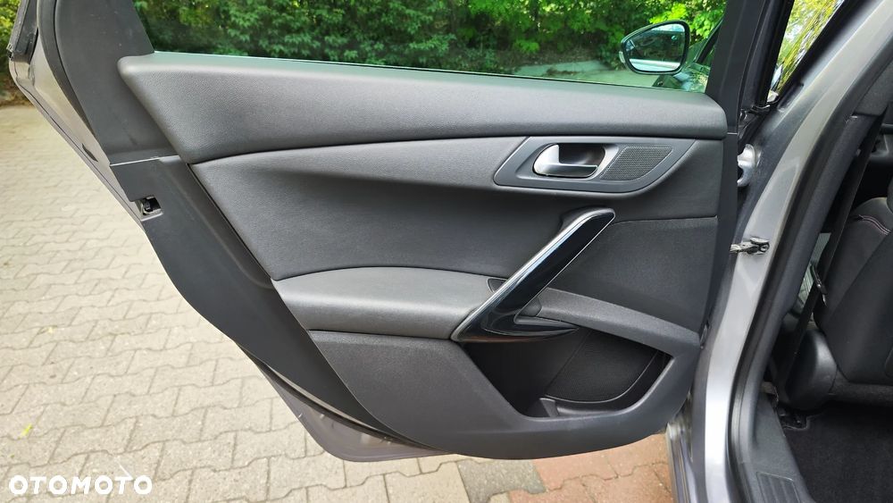 Peugeot 508 BlueHDi 180 EAT6 Stop&Start GT - 26