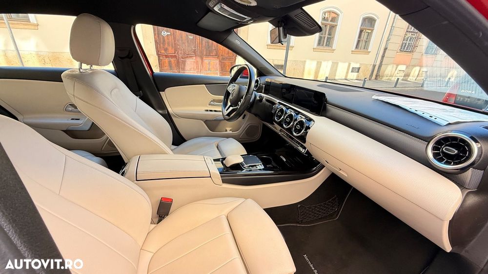 Mercedes-Benz A 200 Sedan 7G-DCT Edition 2020 - 5