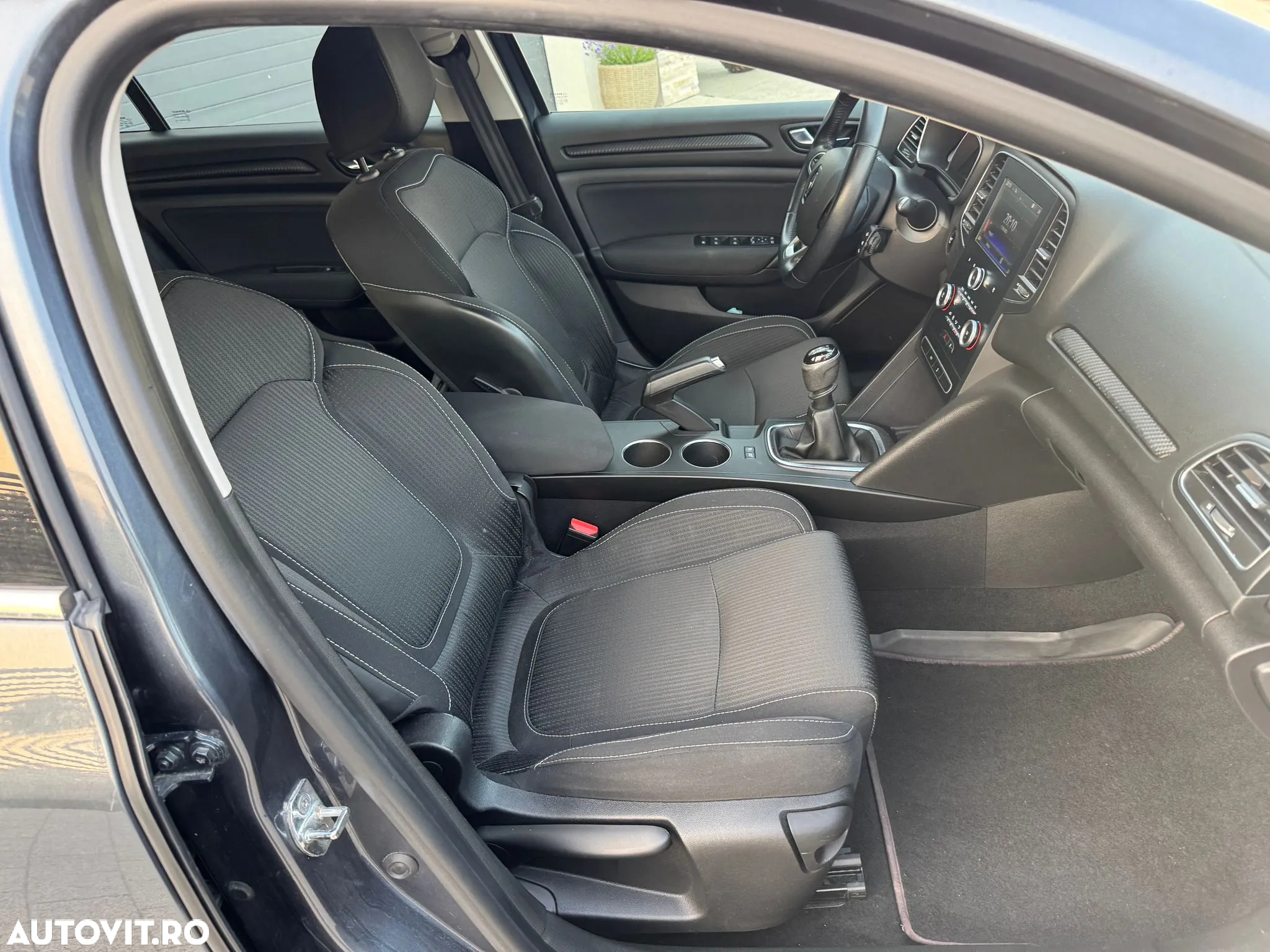 Renault Megane Grandtour ENERGY dCi 110 ECO2 BUSINESS - 9