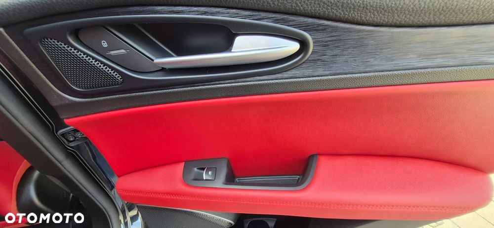 Alfa Romeo Stelvio - 20