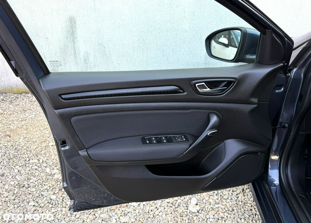 Renault Megane ENERGY TCe 130 INTENS - 17