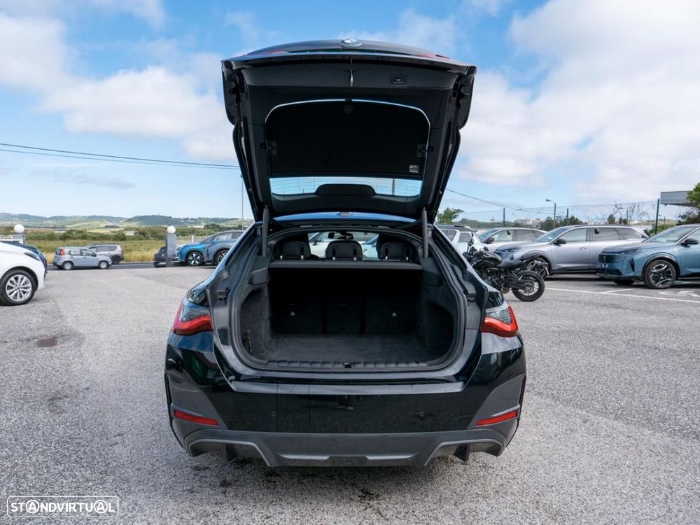 BMW i4 eDrive35 Desportiva M - 14