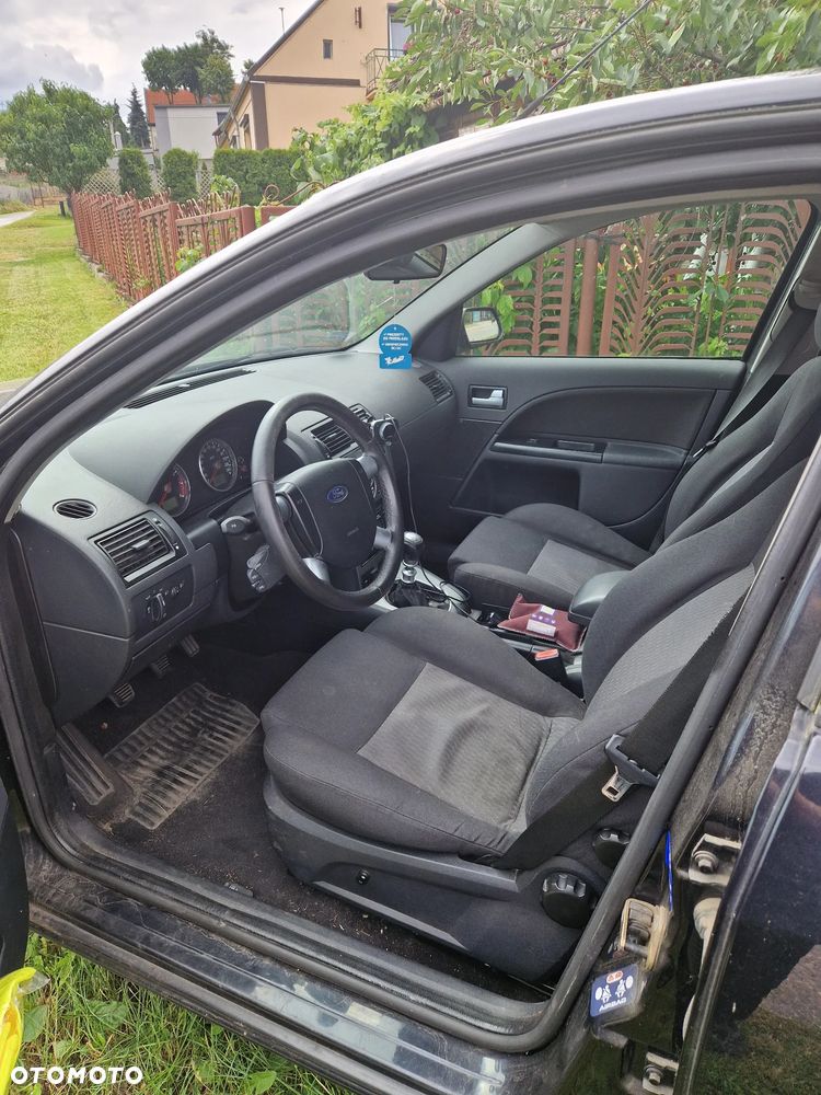 Ford Mondeo 1.8 Ambiente - 6