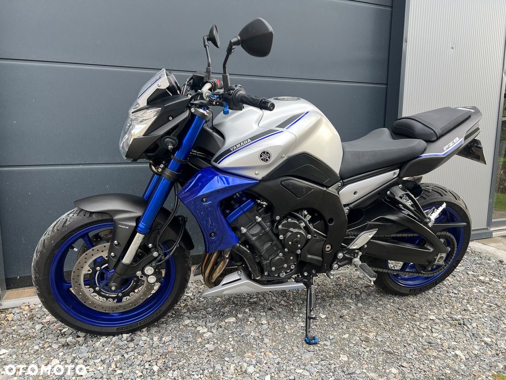 Yamaha FZ8 - 7