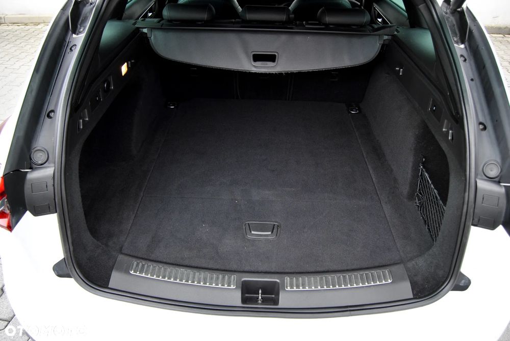 Opel Insignia CT 2.0 CDTI 4x4 Exclusive S&S - 27