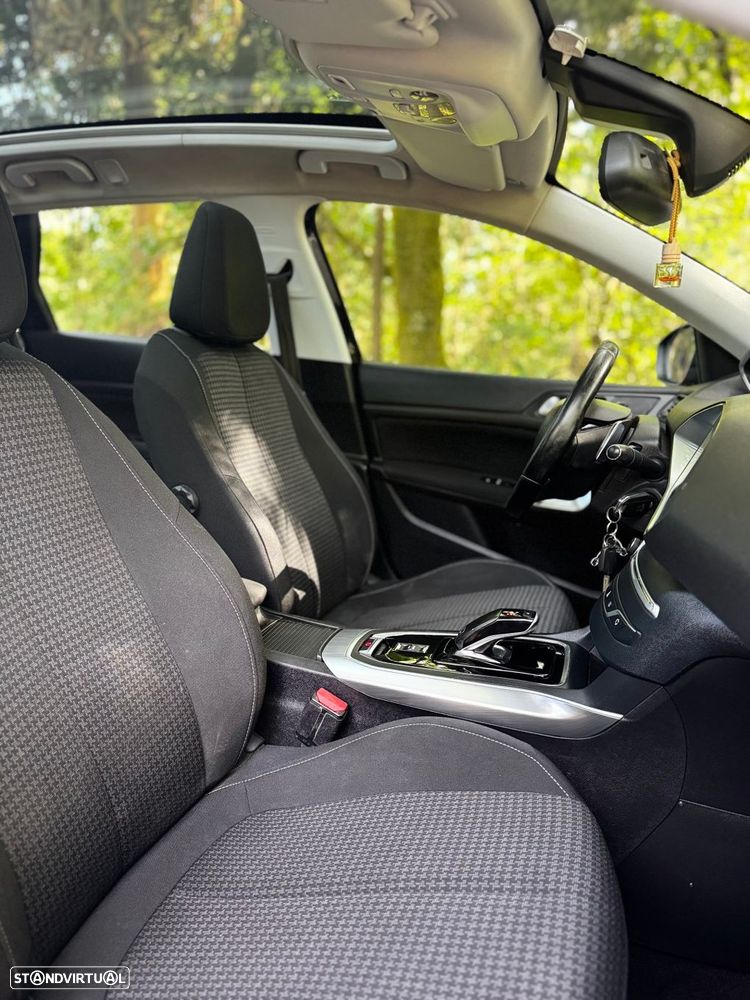 Peugeot 308 SW 1.5 BlueHDi Style EAT8 - 19