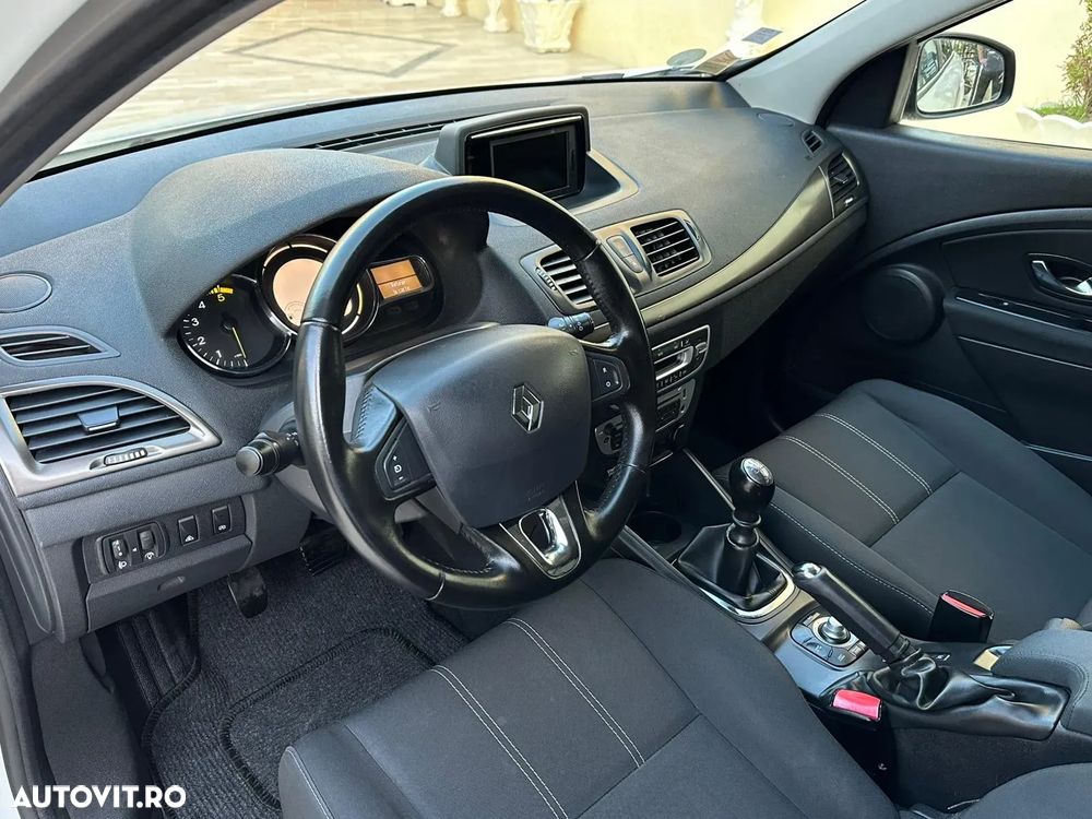 Renault Megane - 11
