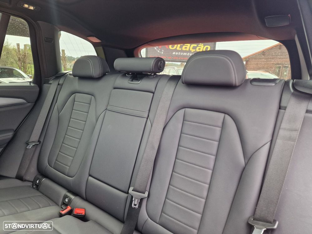 BMW iX3 Inspiring - 16