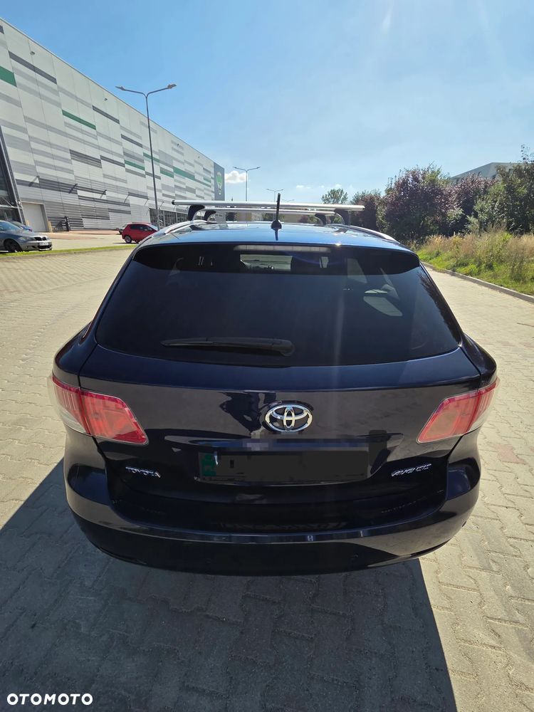 Toyota Avensis 2.0 D-4D - 7