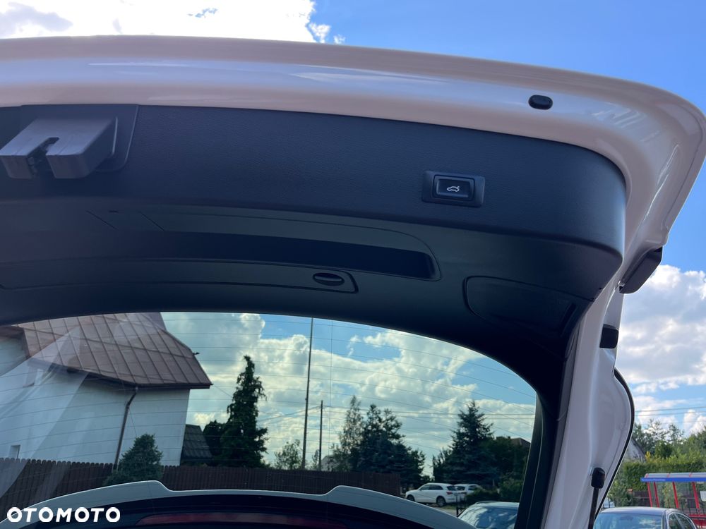 Audi A6 Avant 2.0 TDI Ultra DPF - 34