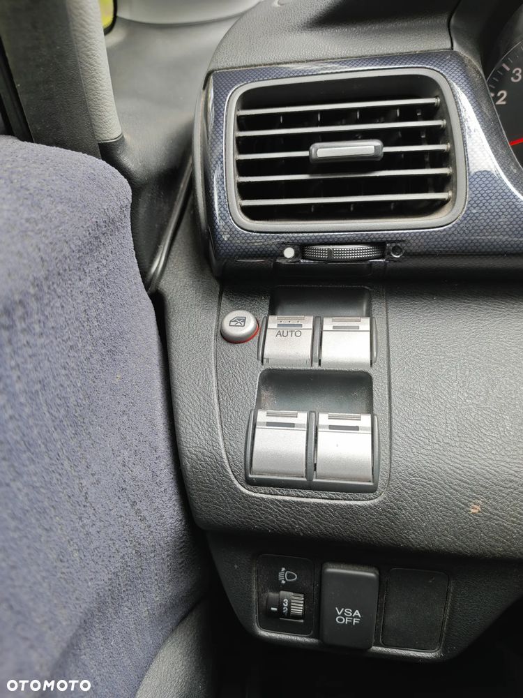 Honda FR-V 1.8 Comfort - 17