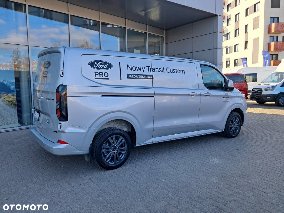 Ford Transit Custom - 8