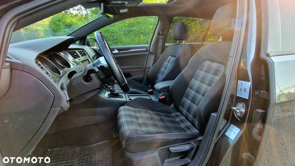 Volkswagen Golf GTD (BlueMotion Technology) DSG - 15