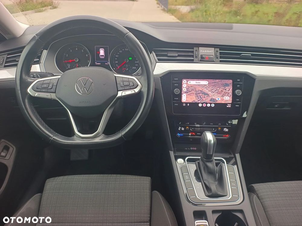 Volkswagen Passat - 20