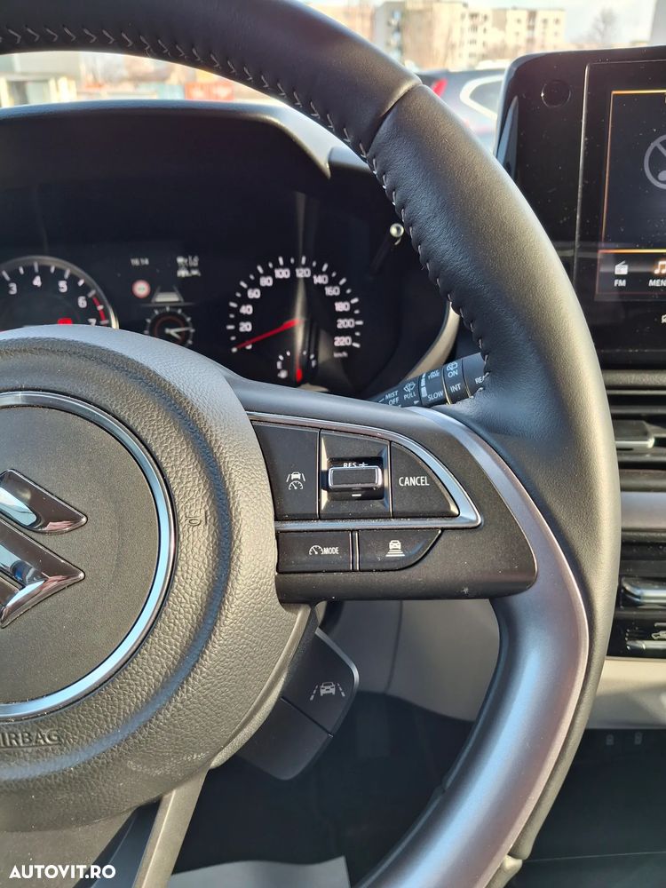 Suzuki Swift 1.2 Dualjet 12V 5MT AllGrip MHEV Spirit - 20