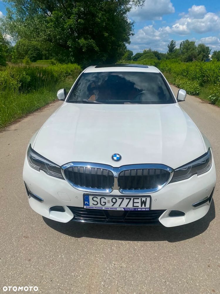 BMW Seria 3 320d xDrive Edition Luxury Line Purity - 29