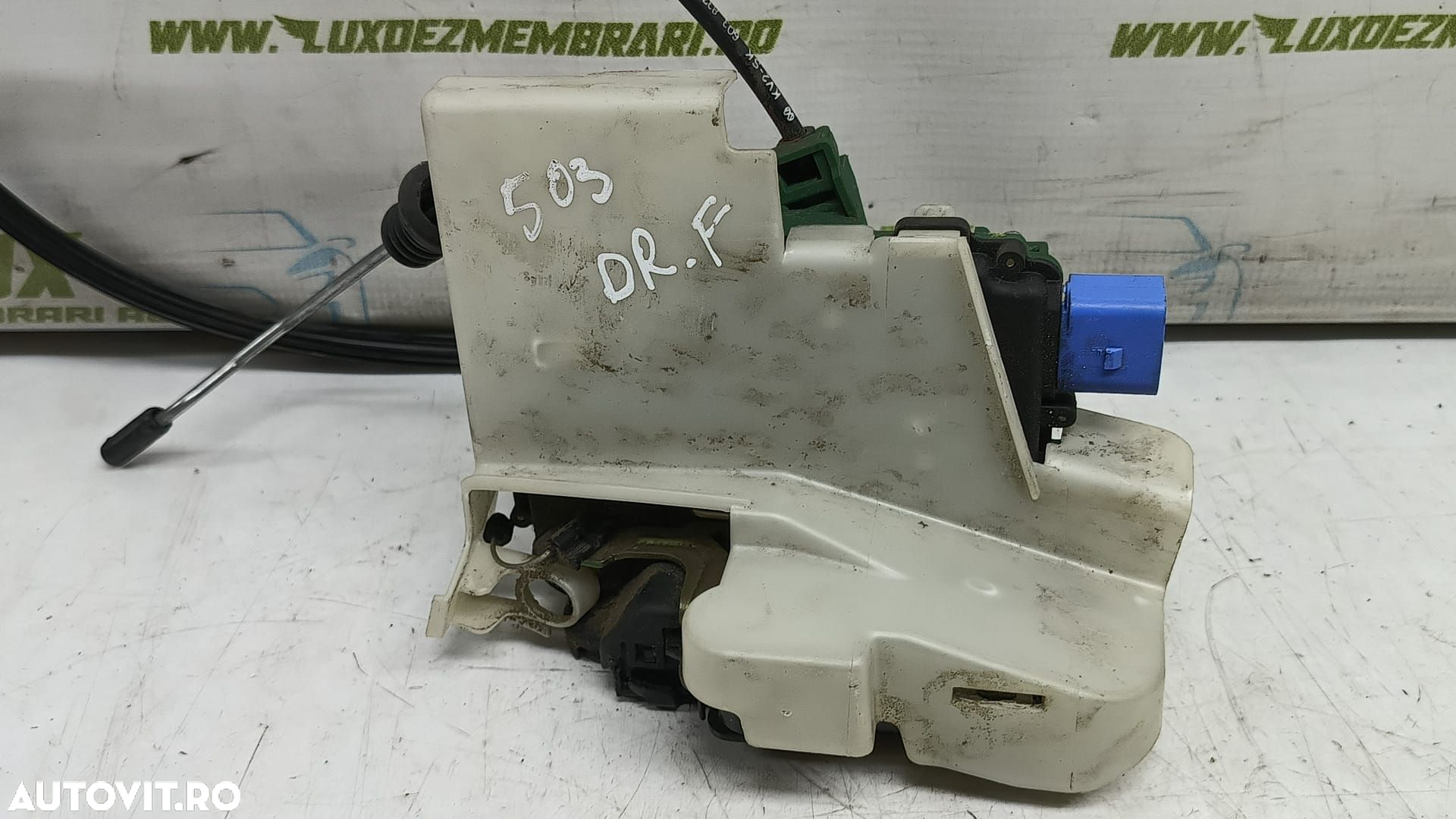 Broasca dreapta fata 1j0837350a Volkswagen VW Golf 5 [2003 - 2009] 1. - 3