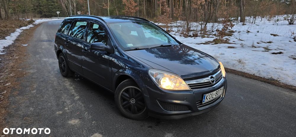 Opel Astra III 1.9 CDTI Essentia - 1