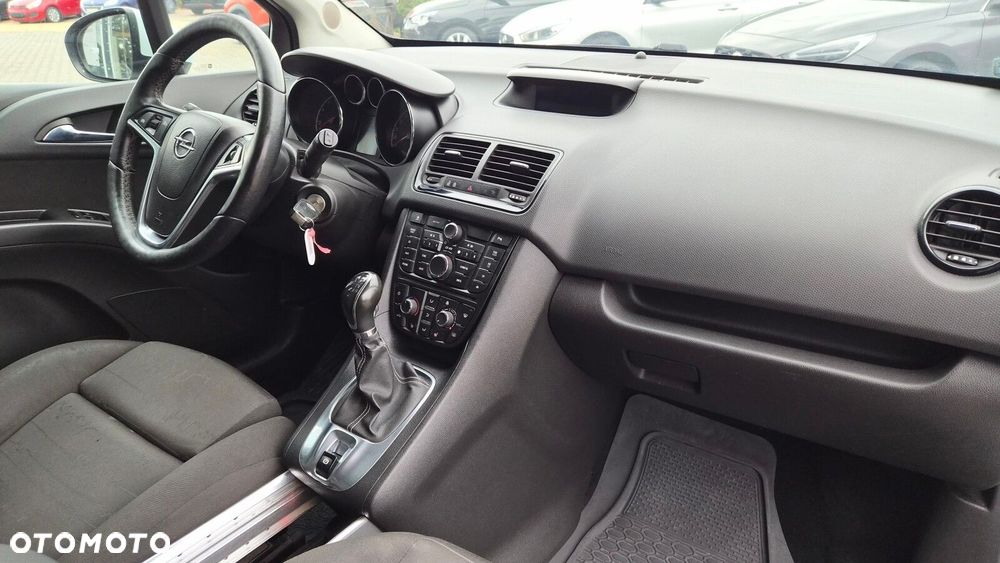Opel Meriva - 9