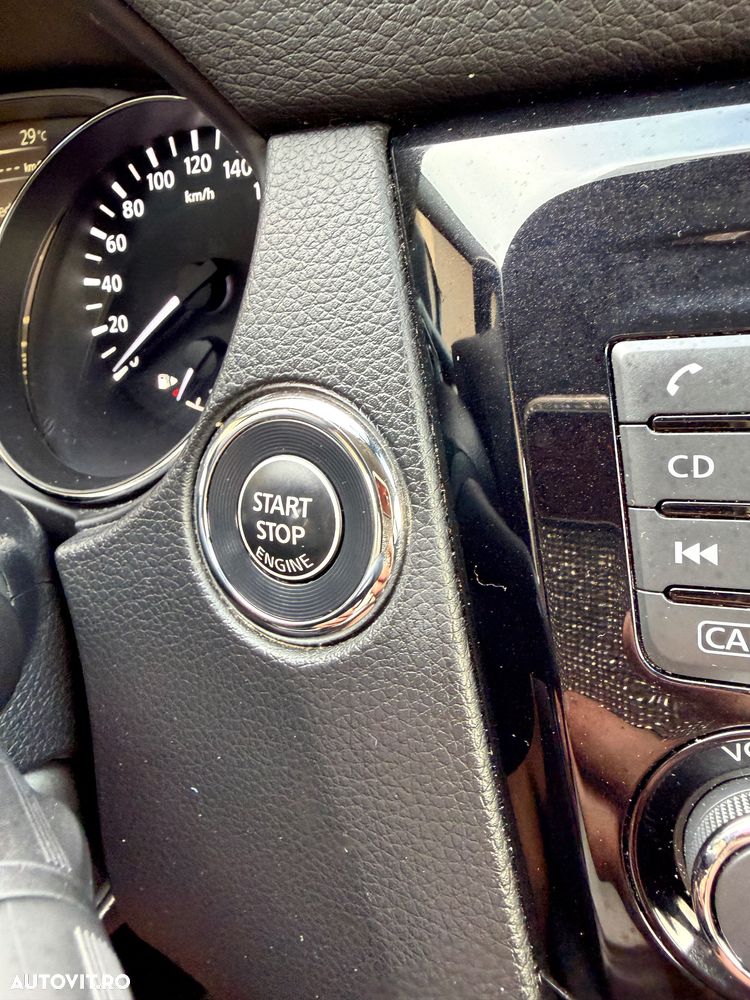Nissan Qashqai 1.6L dCi Start/Stop 4X4-i N-Connecta - 10