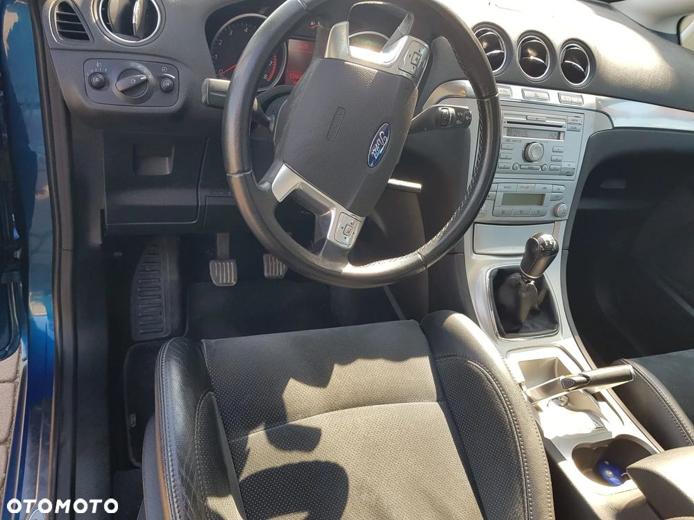 Ford S-Max - 6