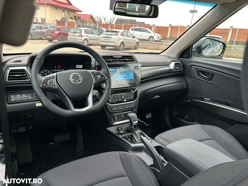 KG Mobility Tivoli - 6