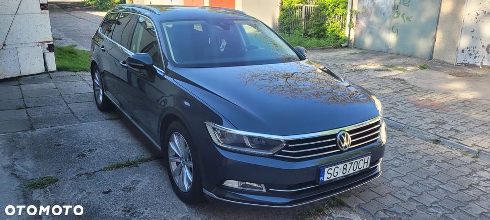 Volkswagen Passat - 2