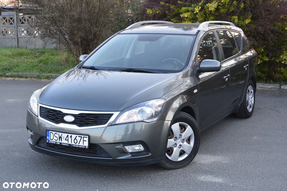 Kia Ceed 1.4 CVVT Dream-Team Edition - 22