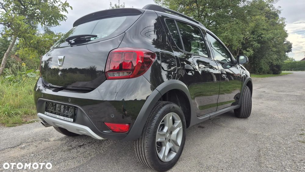 Dacia Sandero 0.9 TCe SL Blackline - 4