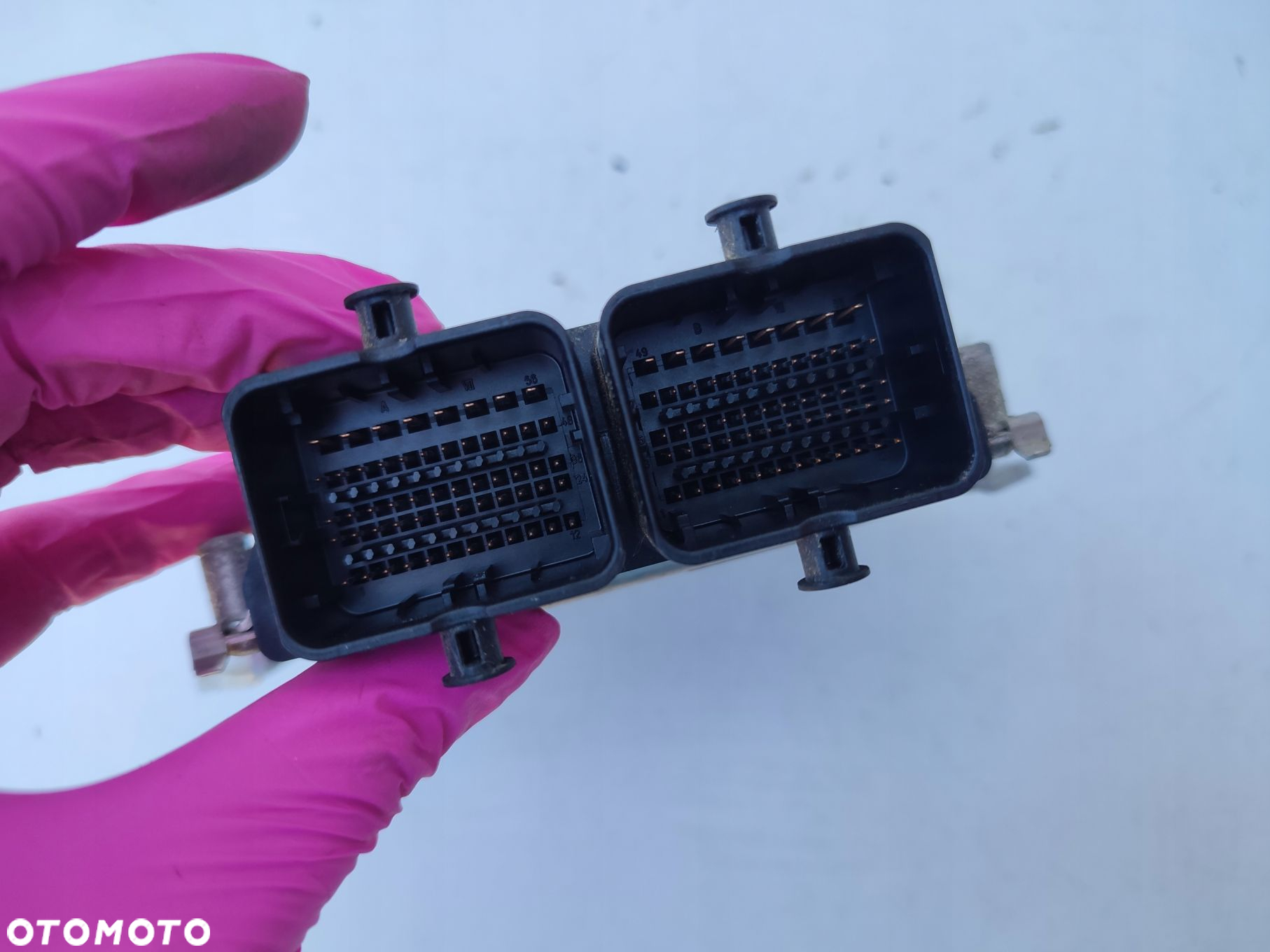 Sterownik komputer silnika SUZUKI SX4 S-CROSS 1.6 16V 33910-61M00 - 3