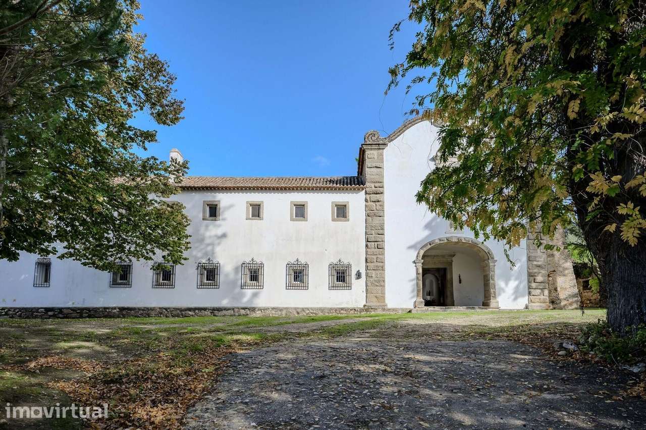 Convento Histórico no Ribatejo com vista para o rio Tejo - Grande imagem: 4/60
