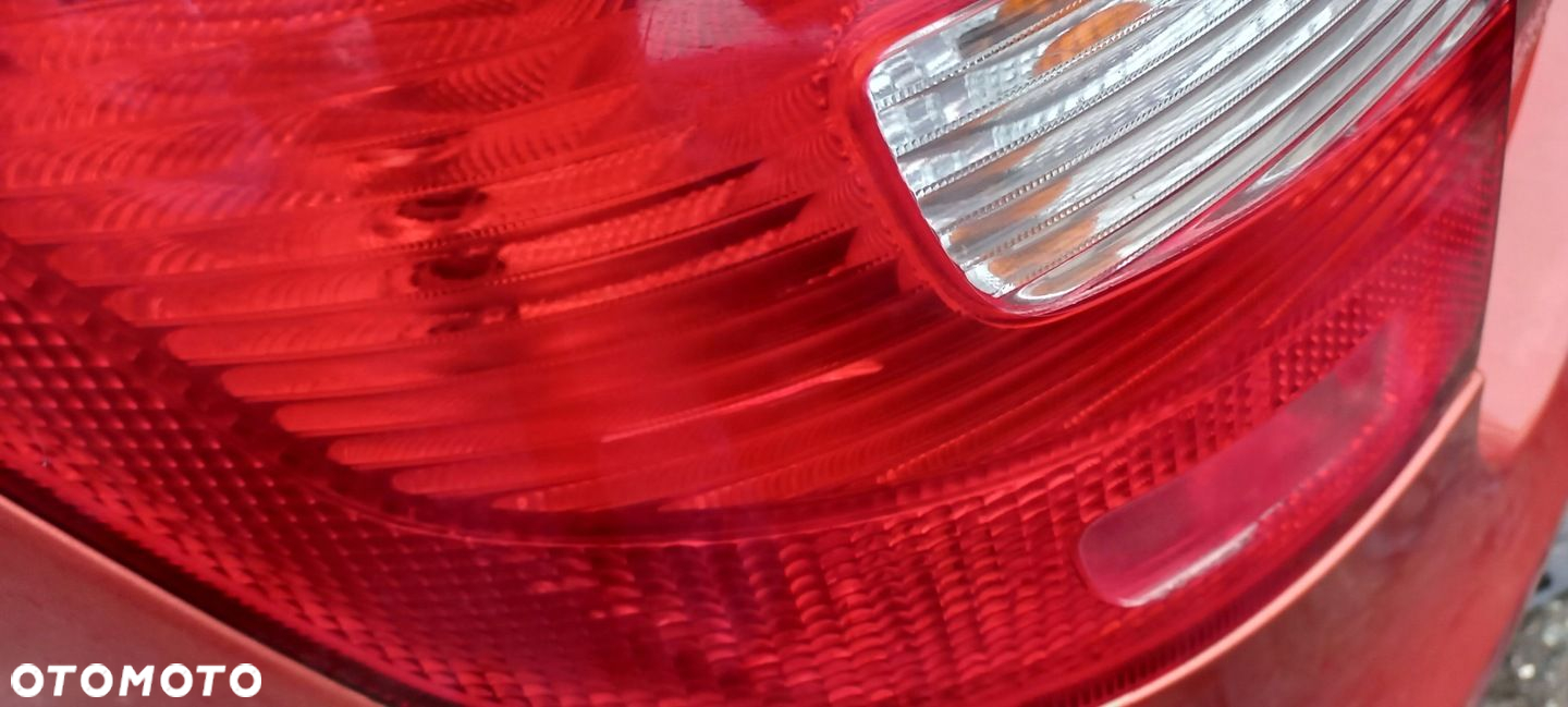 LAMPA TYLNA LEWA SKODA FABIA II KOMBI - 3