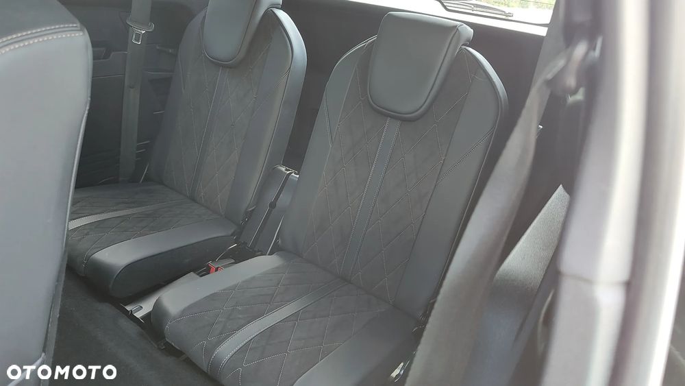 Peugeot 5008 2.0 BlueHDI GT S&S EAT8 - 23